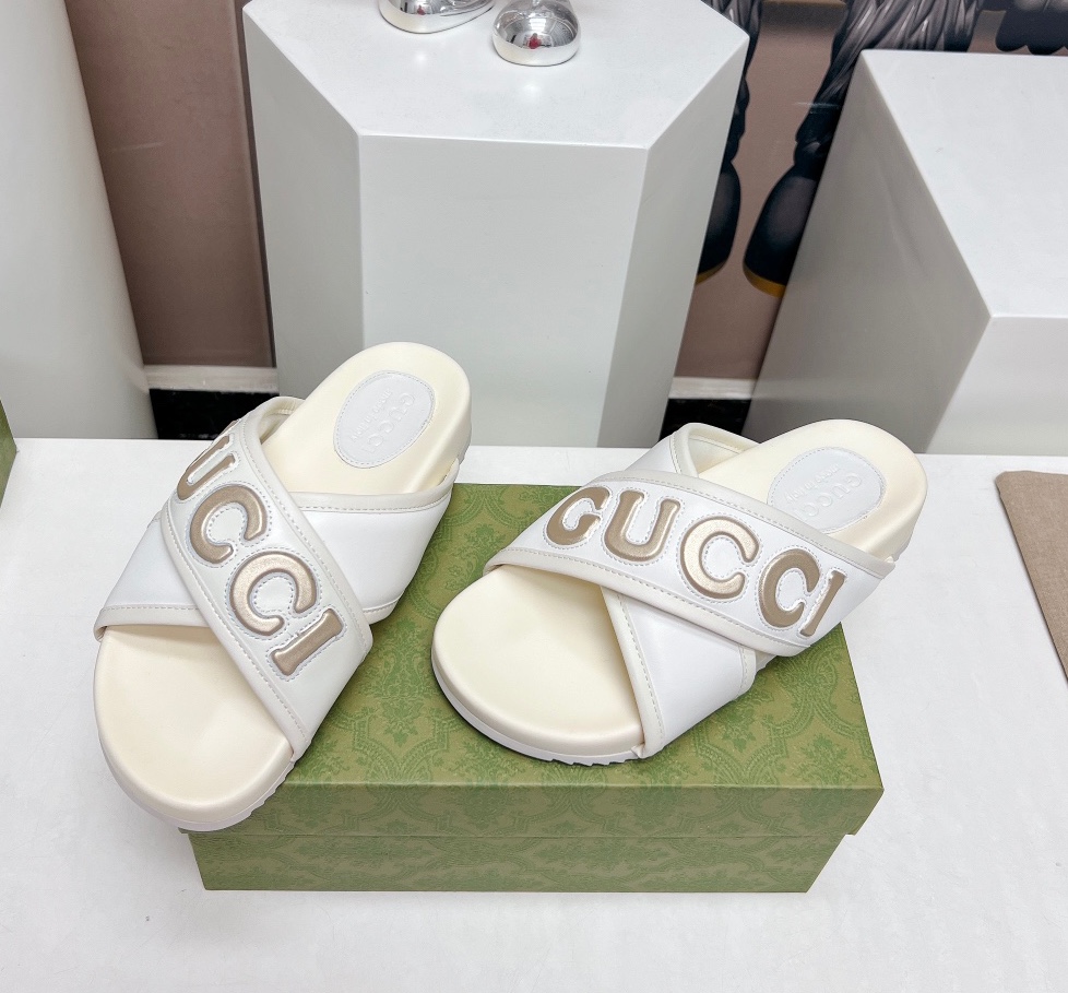 wsxc1774111599758_0 Gucci Fashion Slippers - Image 1