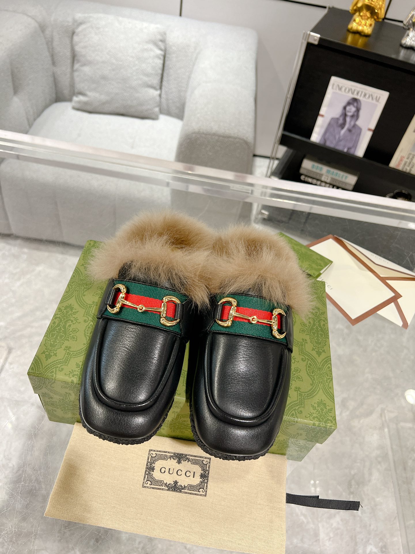 wsxc1774289927991_0 Gucci Fashion Slippers - Image 1