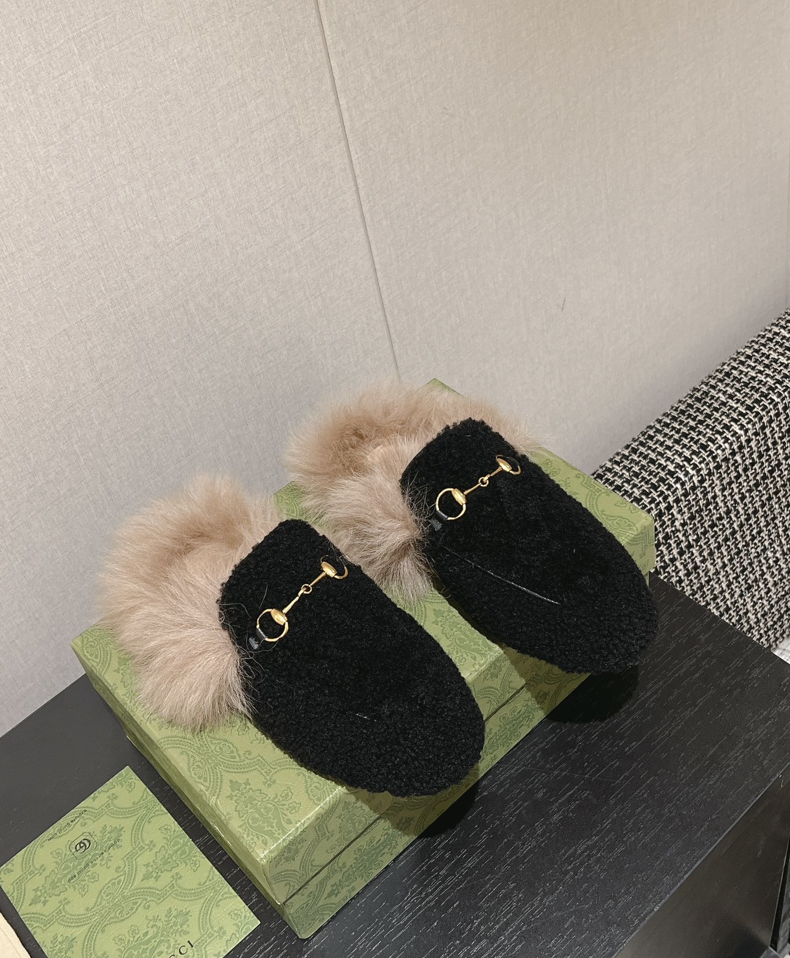 wsxc1774290362779_2 Gucci Fashion Slippers - Image 1