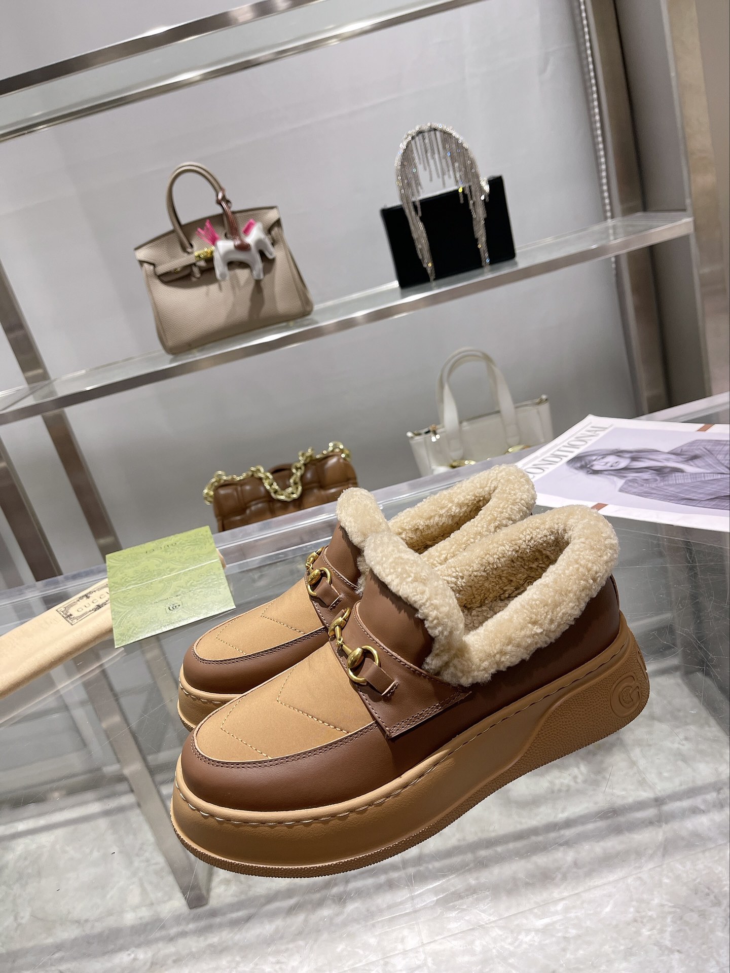 wsxc1774359953949_0 Gucci Fashion Shoes - Image 1
