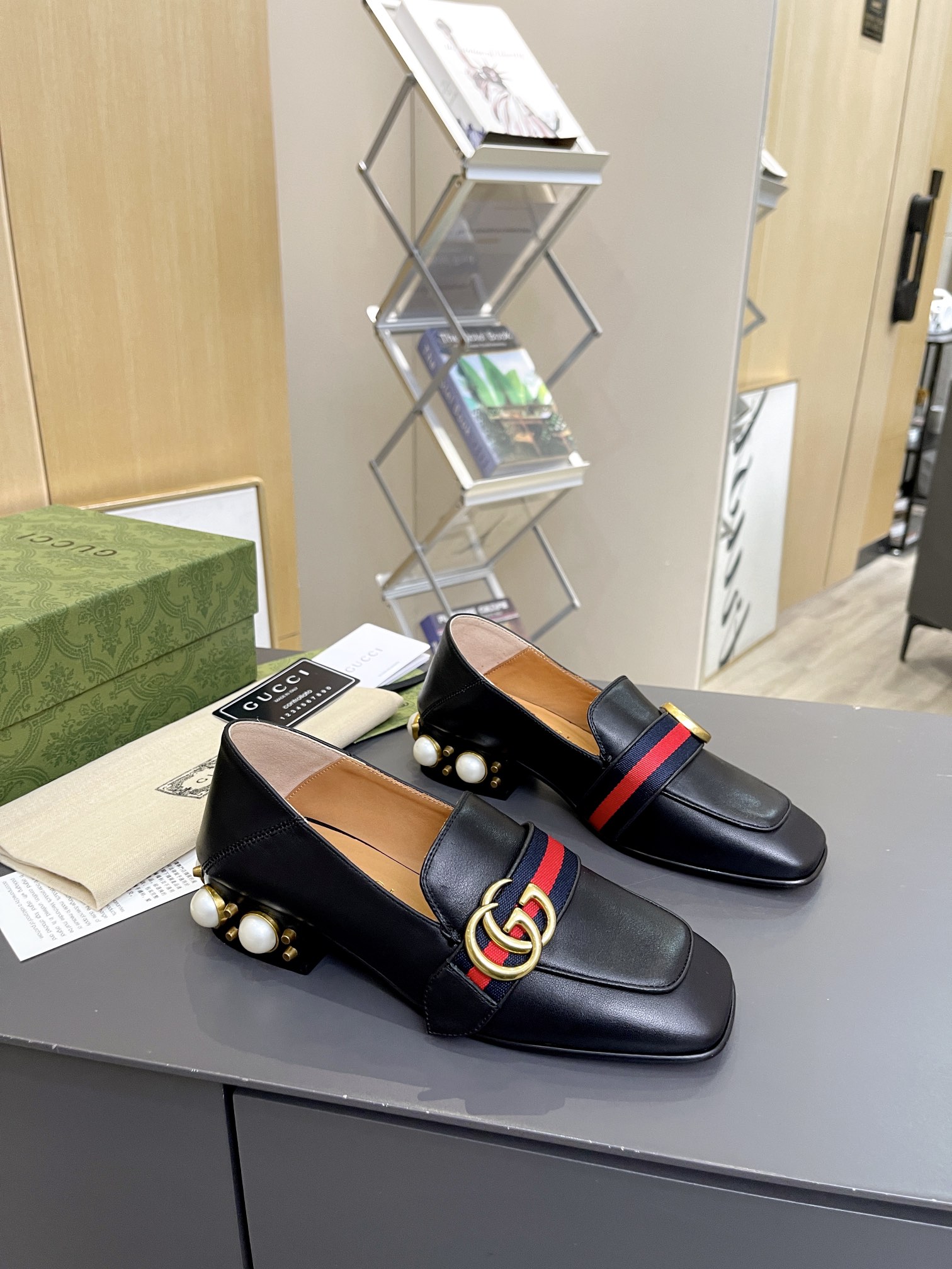 wsxc1774542484978_0 Gucci Fashion Shoes - Image 1