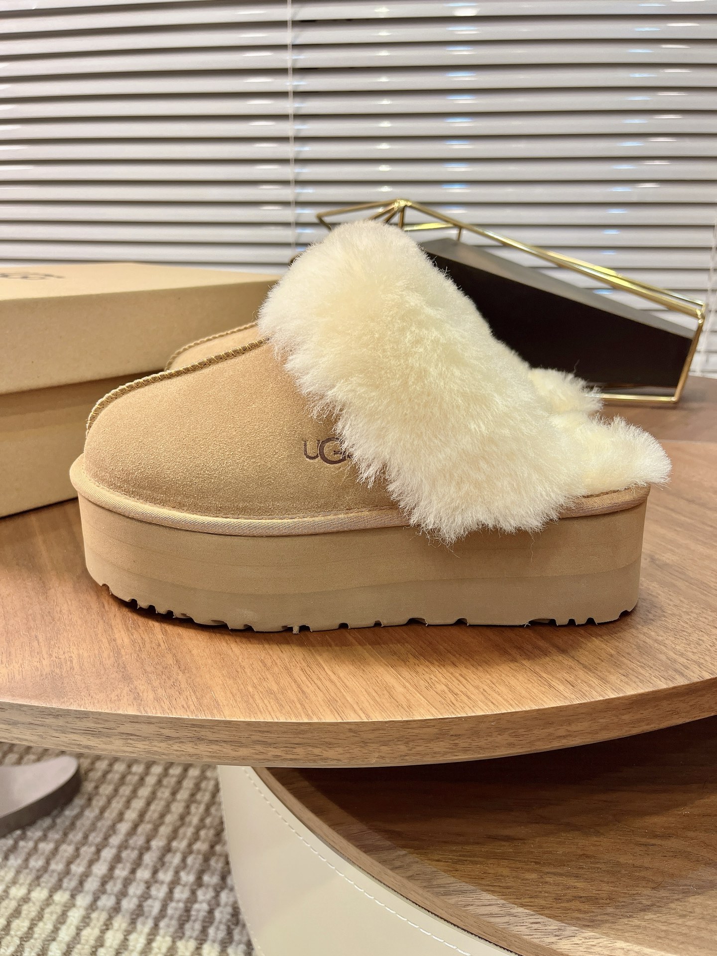 wsxc1774636112335_3 UGG Fashion Slippers - Image 1