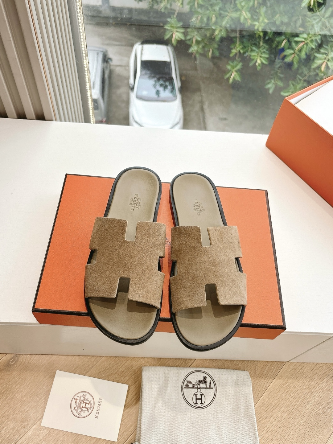 wsxc1774904673589_0 Hermes Fashion Slippers - Image 1
