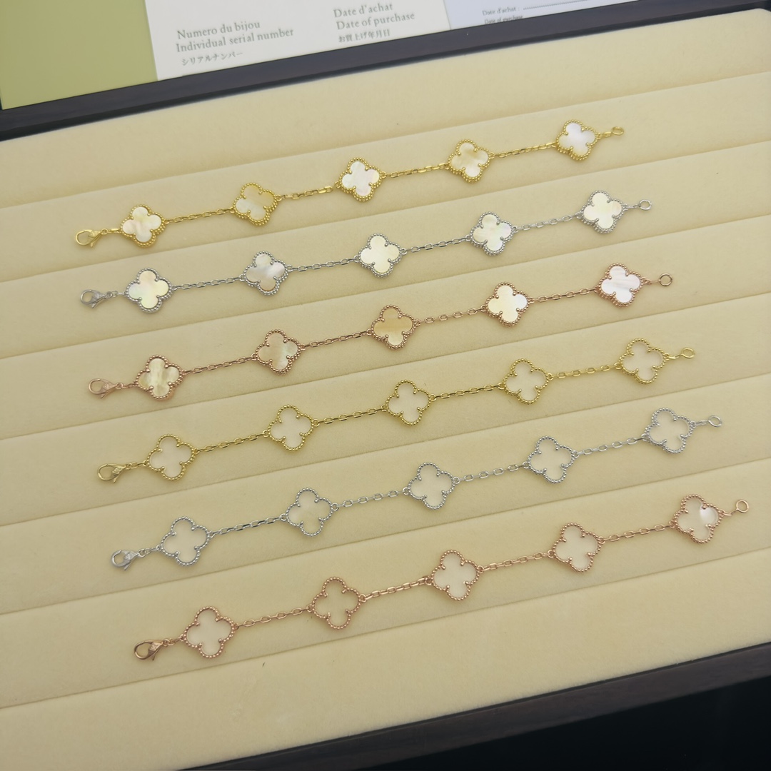 SS Van Cleef bracelet - Image 1