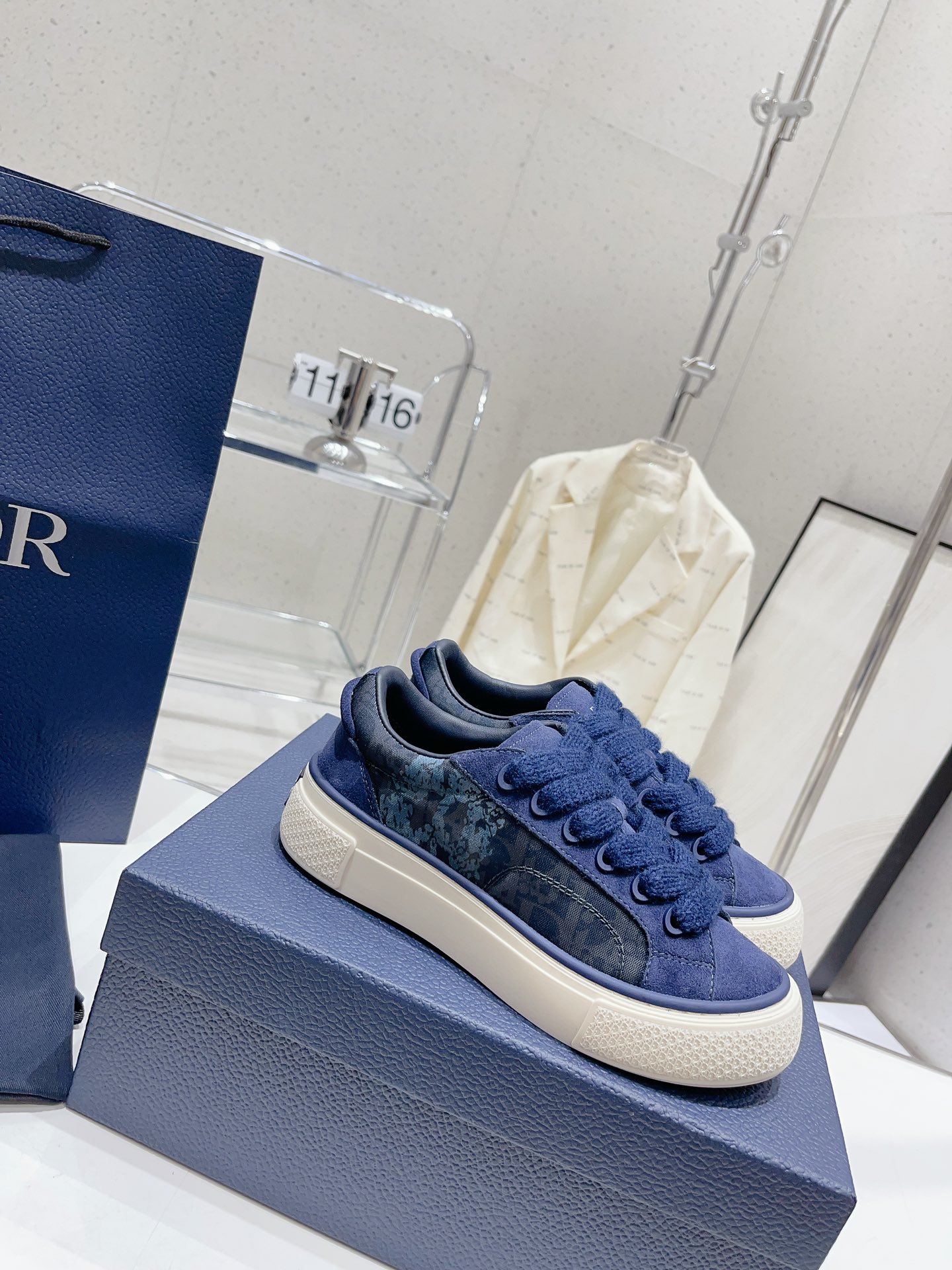 wsxc1775061734031_0 Dior Fashion Shoes - Image 1