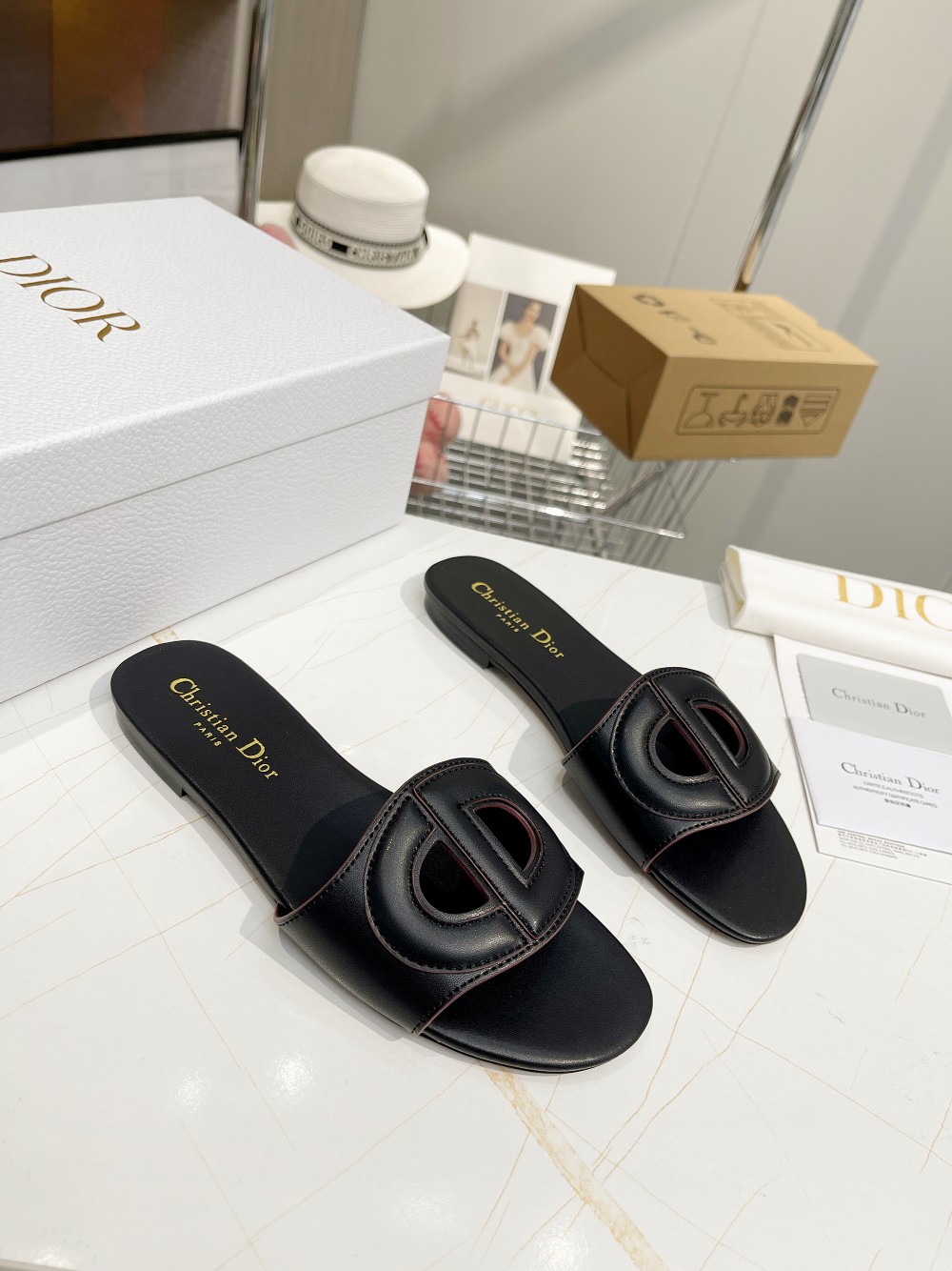 wsxc1775072111375_6 Dior Fashion Slippers - Image 1