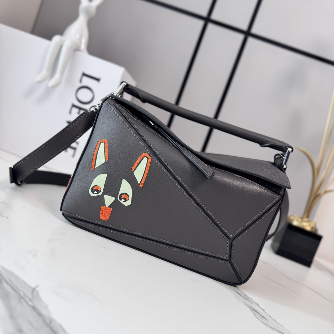 wsxc1775073696573_0 LOEWE Fashion Bag - Image 1