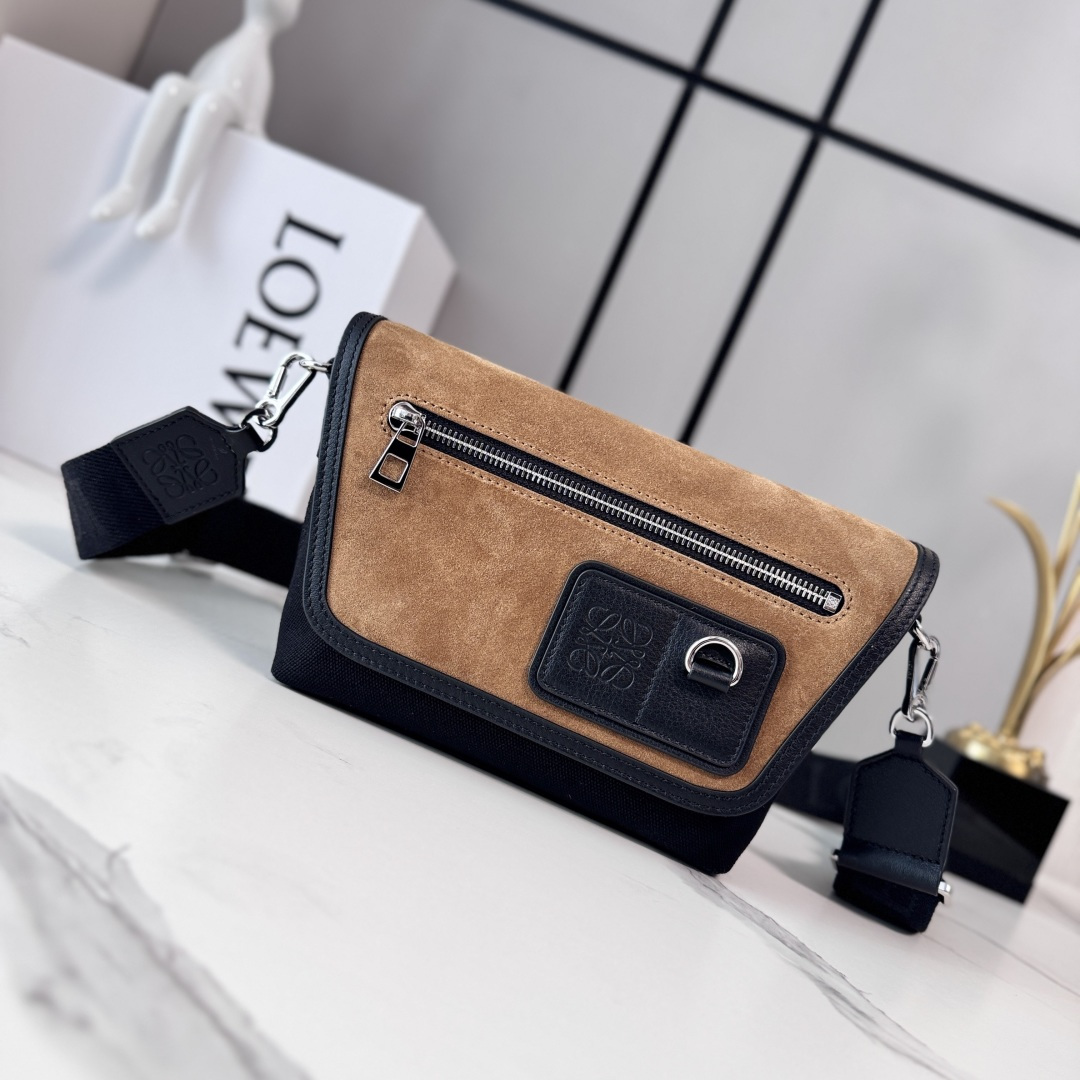 wsxc1775074622354_0 LOEWE Fashion Bag - Image 1