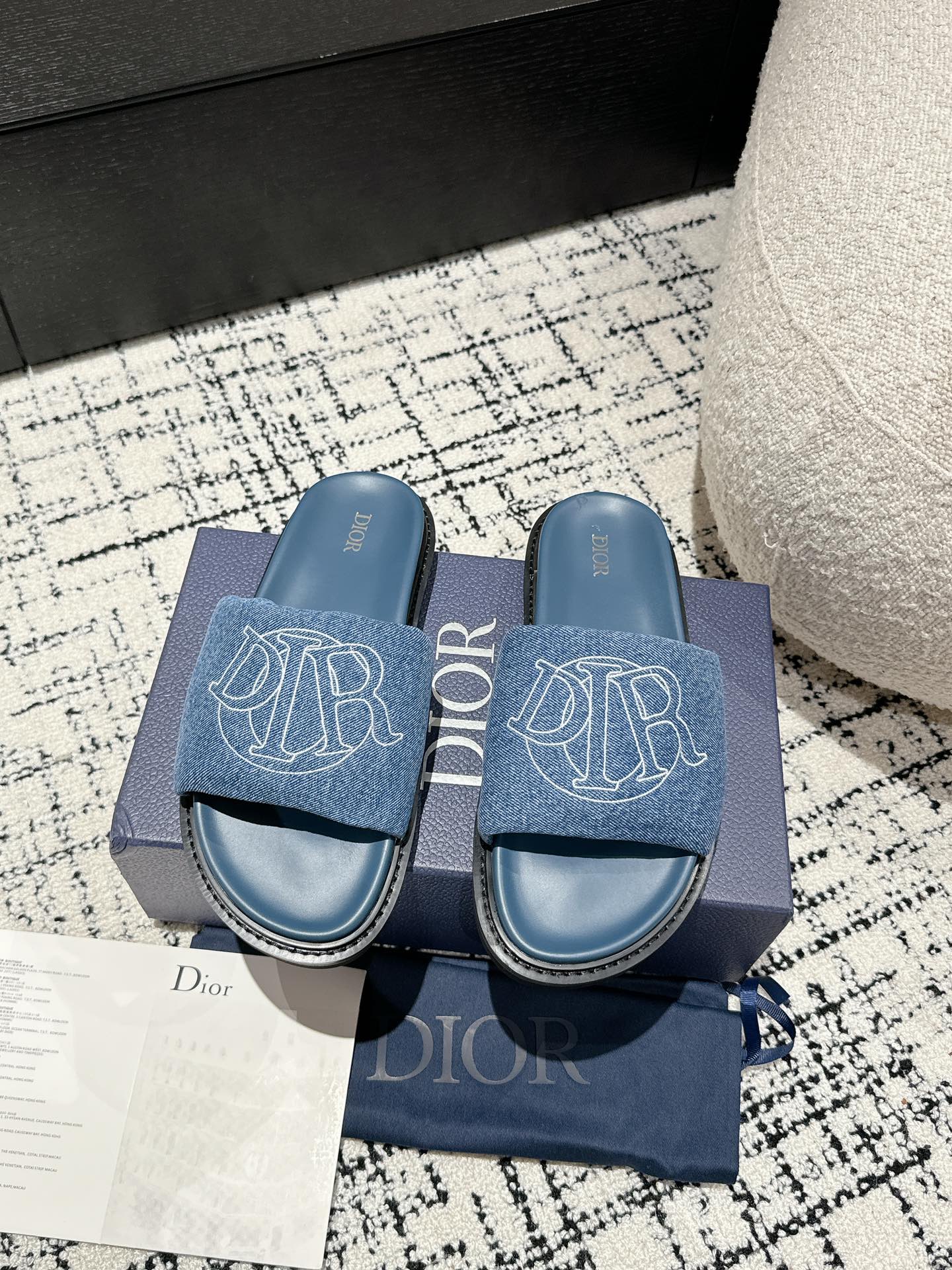 wsxc1775663824728_0 Dior Fashion Slippers - Image 1