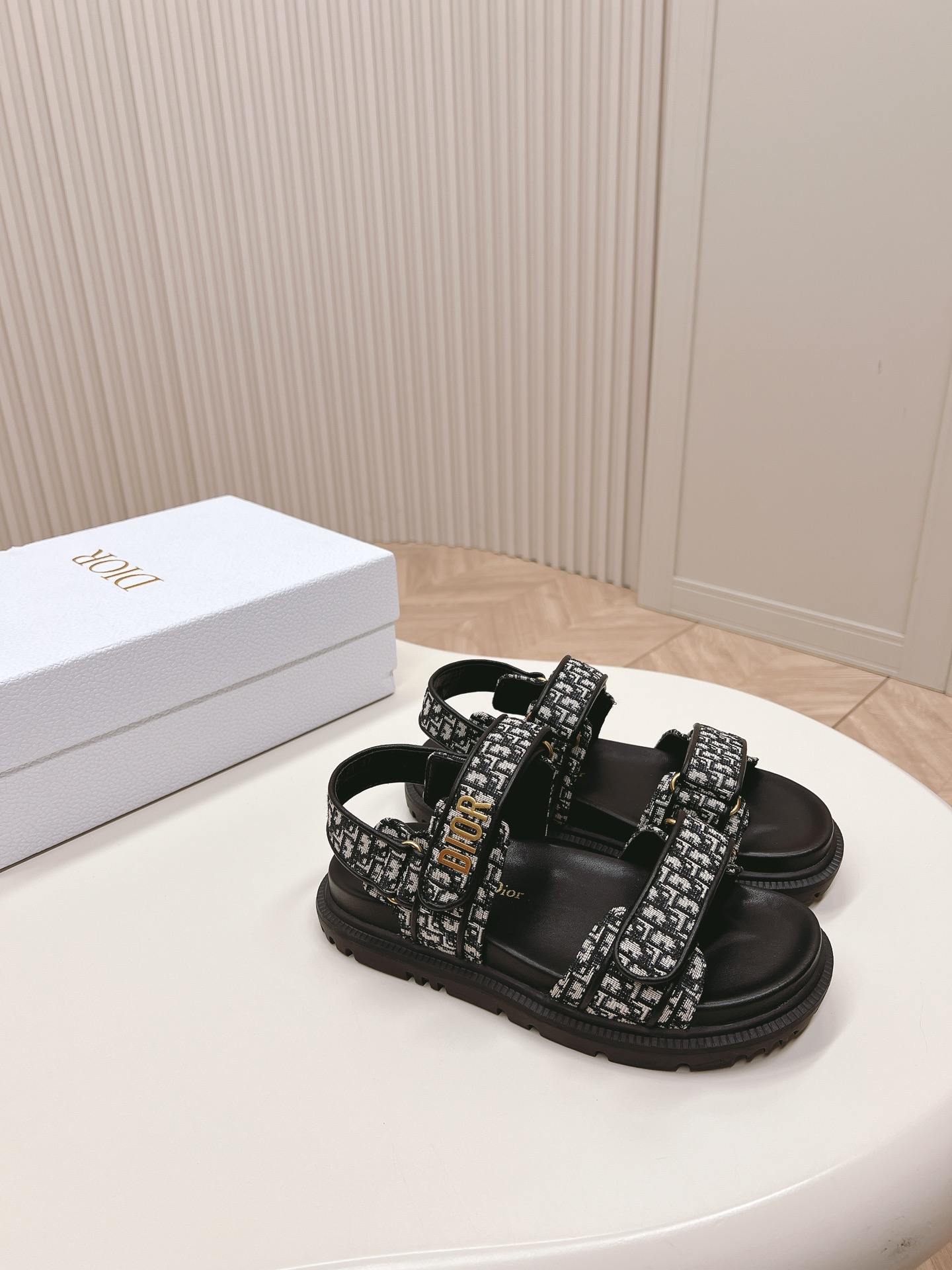 wsxc1775669153932_0 Dior Fashion Sandals - Image 1