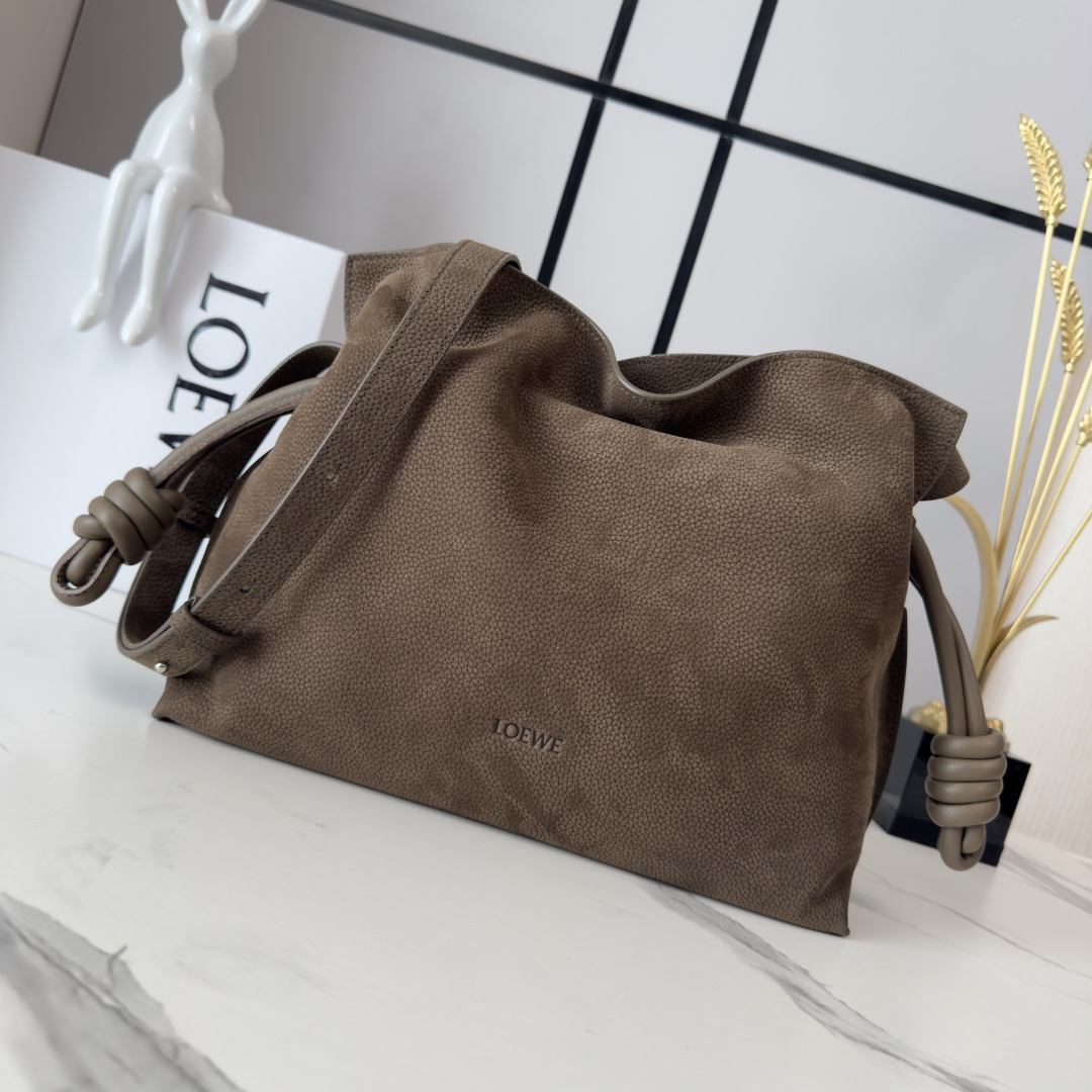 wsxc1775753548965_0 LOEWE Fashion Bag - Image 1