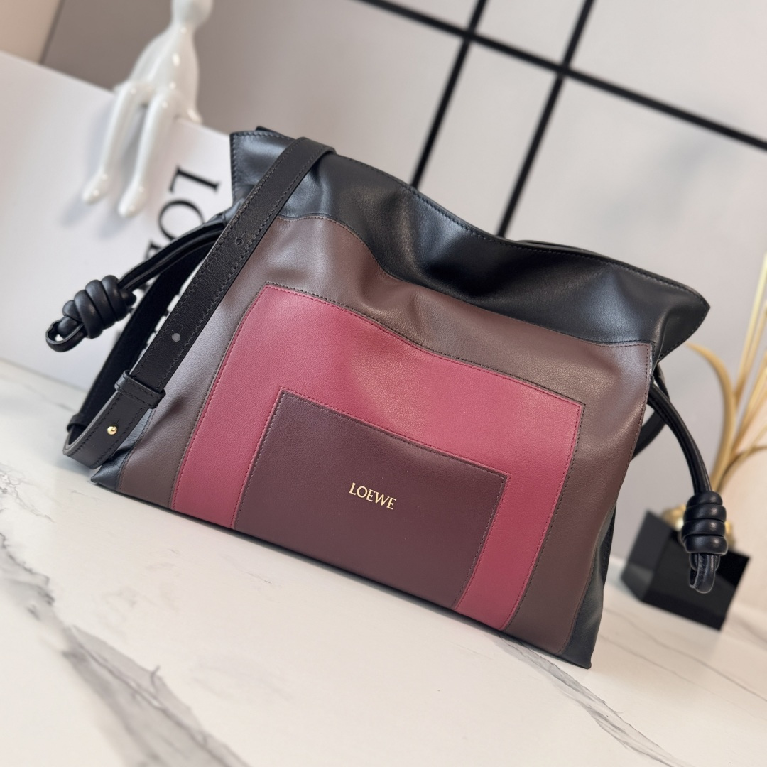 wsxc1775754587906_0 LOEWE Fashion Bag - Image 1