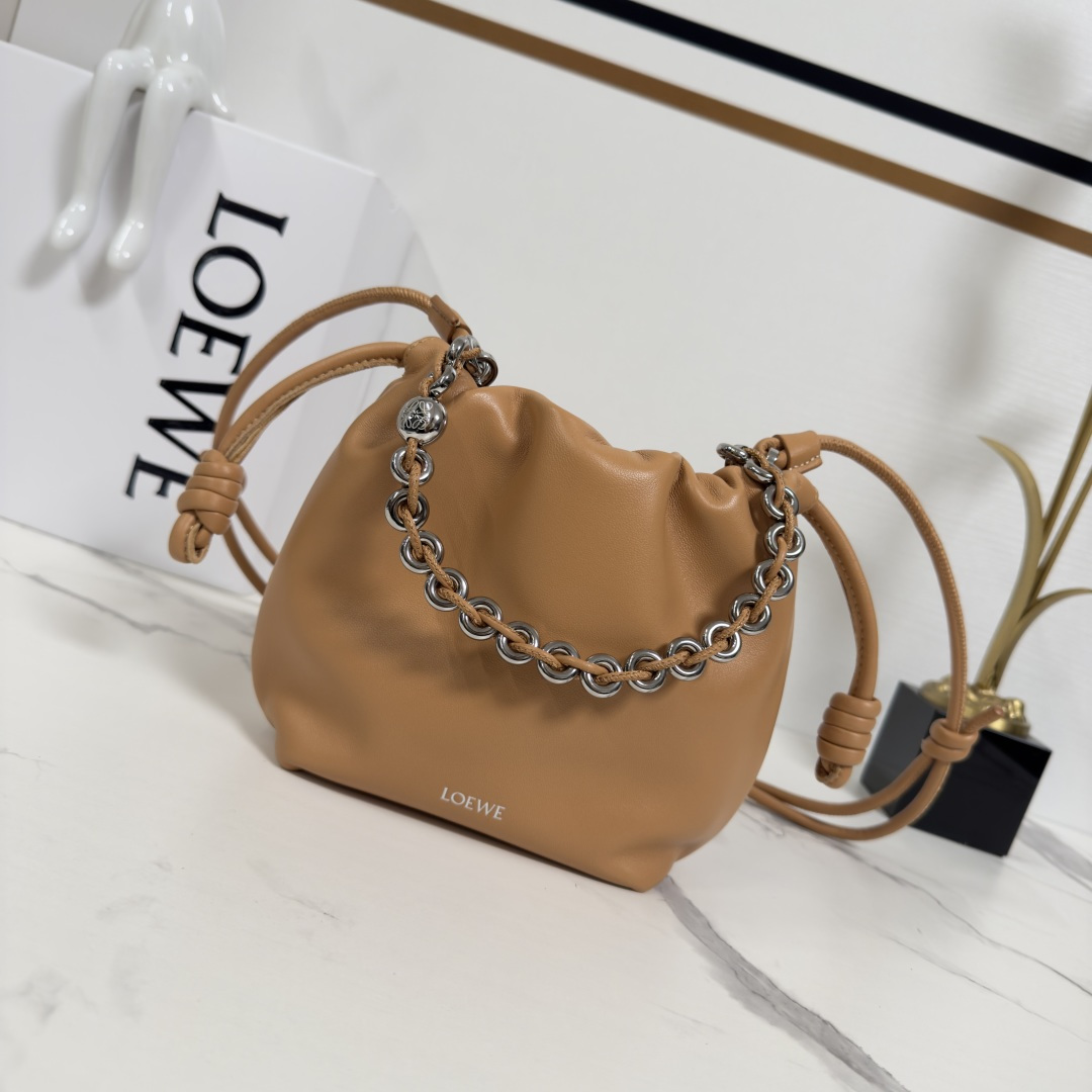 wsxc1775833670663_0 LOEWE Fashion Bag - Image 1