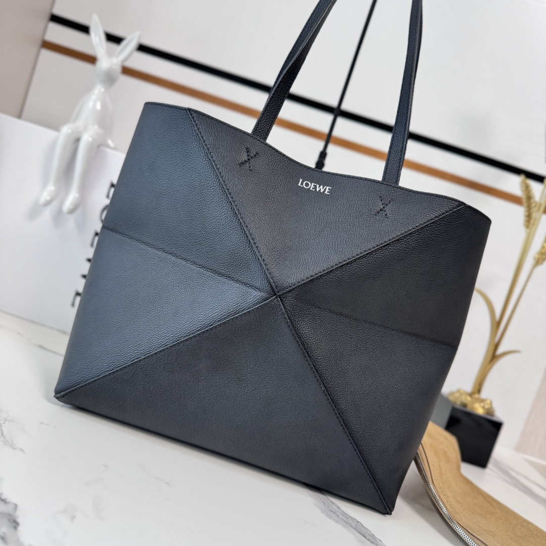 wsxc1775835991268_0 LOEWE Fashion Bag - Image 1
