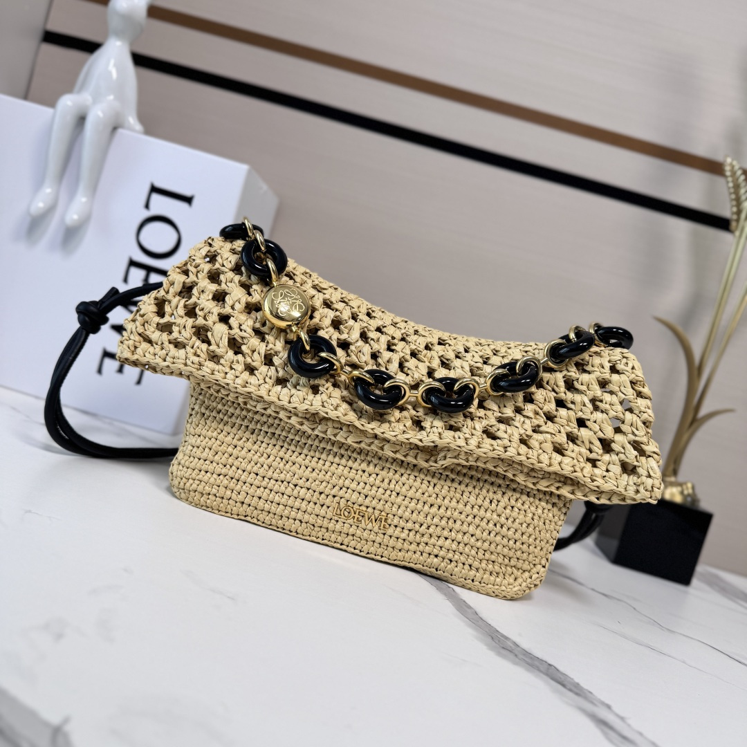 wsxc1775922104620_0 LOEWE Fashion Bag - Image 1