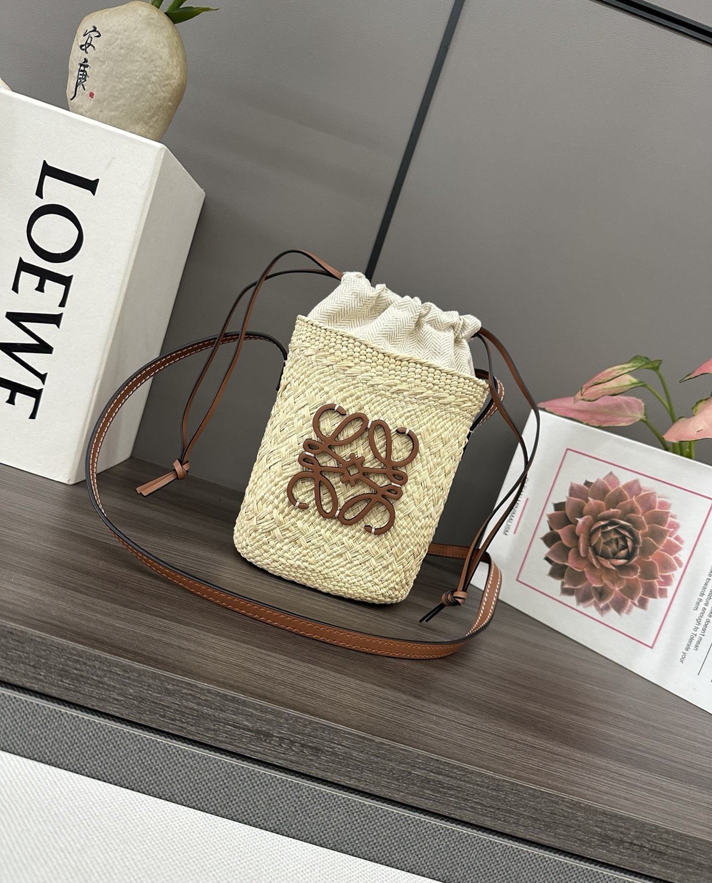 wsxc1775927804137_0 LOEWE Fashion Bag - Image 1