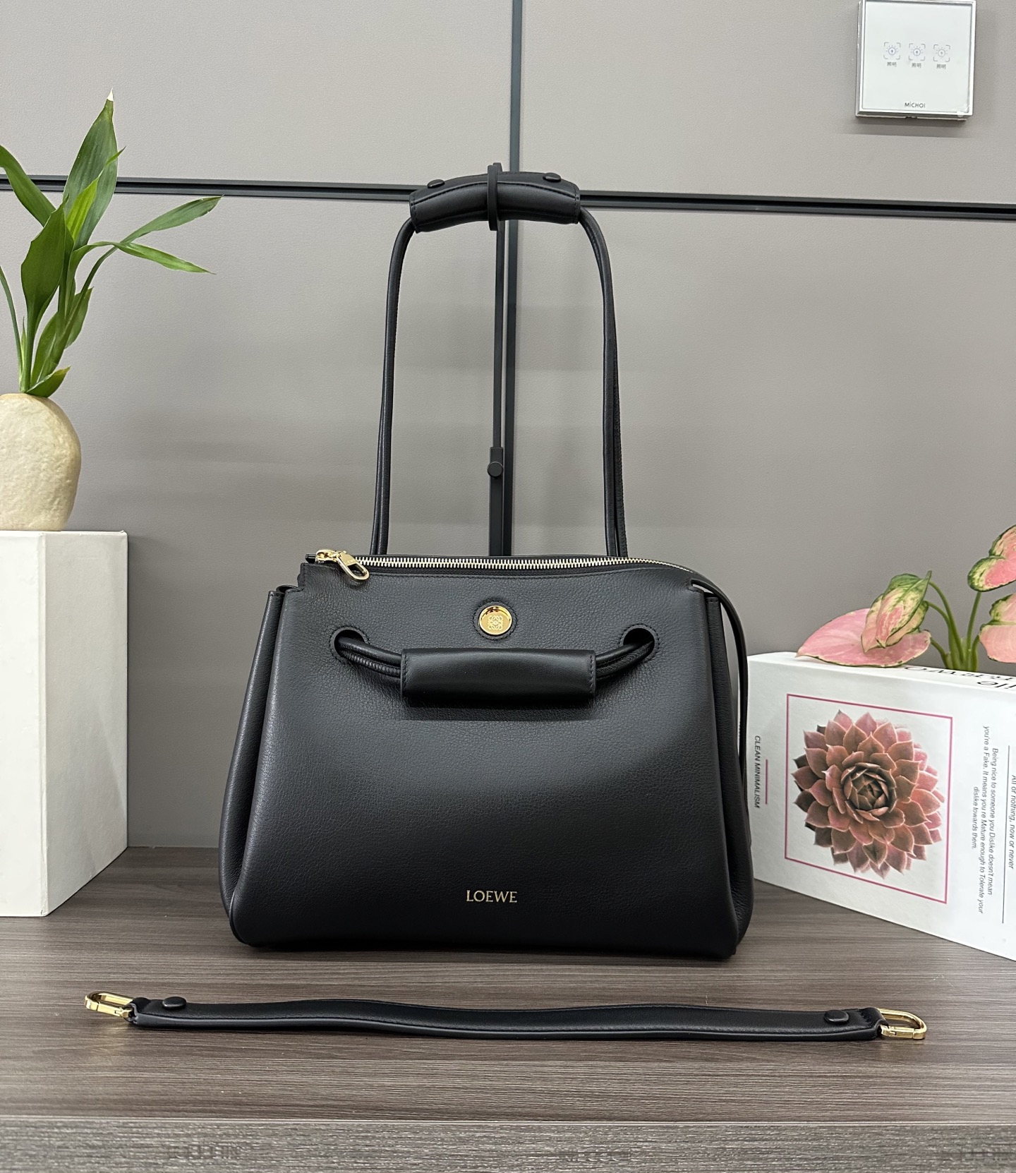 wsxc1775928989859_0 LOEWE Fashion Bag - Image 1