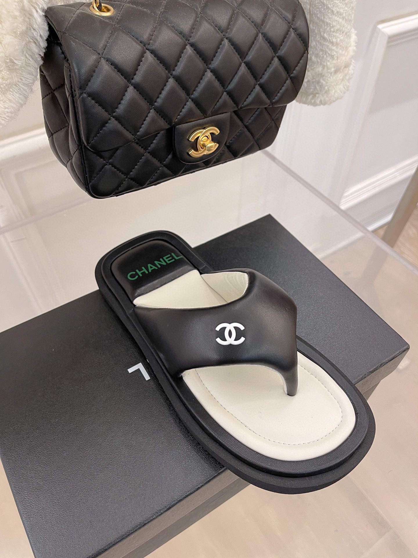 wsxc1775953833832_0 Chanel Fashion Slippers - Image 1