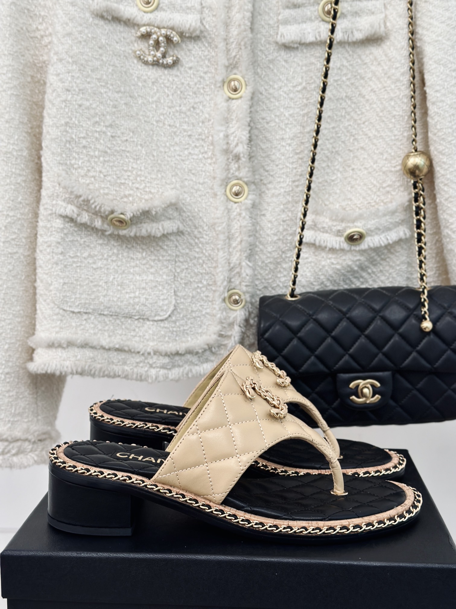 wsxc1775955367697_1 Chanel Fashion Slippers - Image 1
