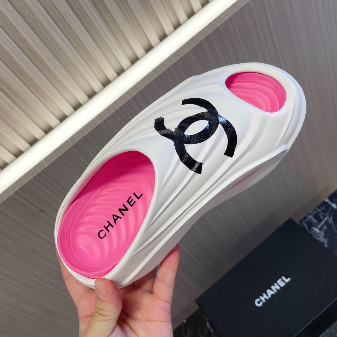wsxc1776133902183_0 Chanel Fashion Slippers - Image 1