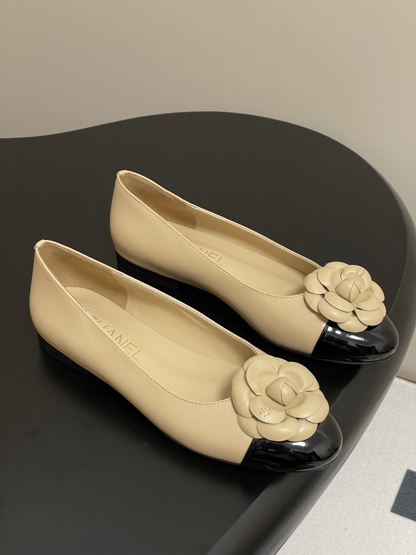 wsxc1776208115508_0 Chanel Fashion Shoes - Image 1