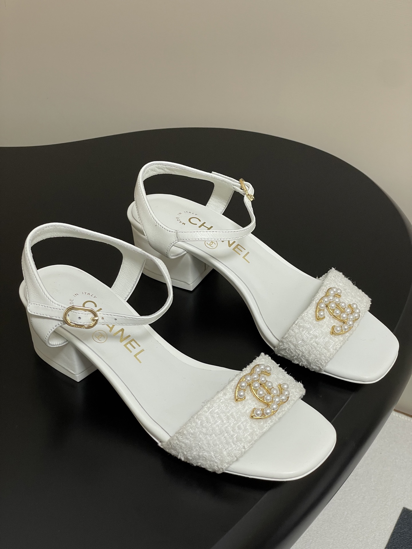 wsxc1776210238184_0 Chanel Fashion Sandals - Image 1