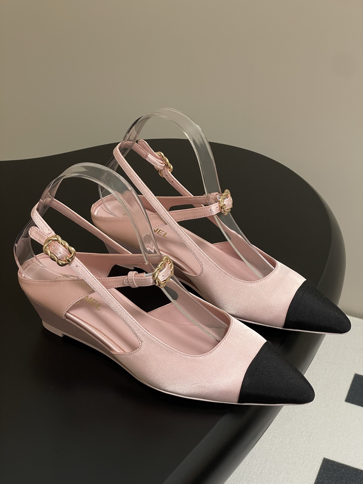 wsxc1776276433564_0 Chanel Fashion Sandals - Image 1