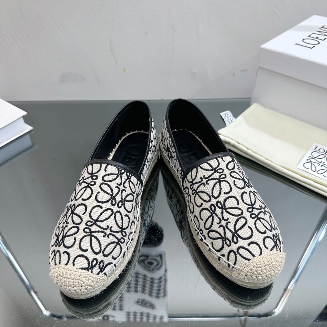 wsxc1776300795959_0 Loewe Fashion Shoes - Image 1