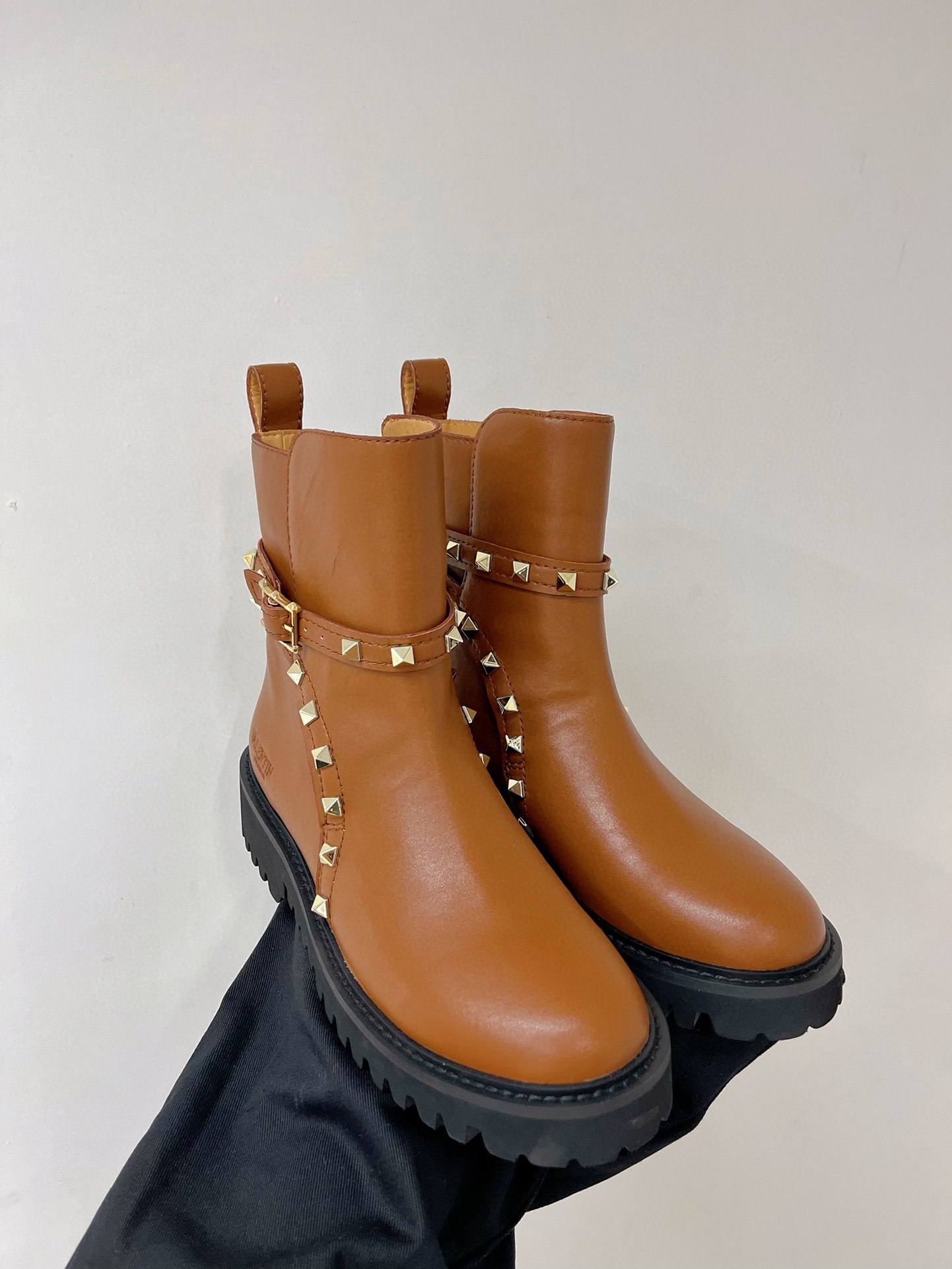 wsxc1776393463610_0 Valentino Fashion Boots - Image 1