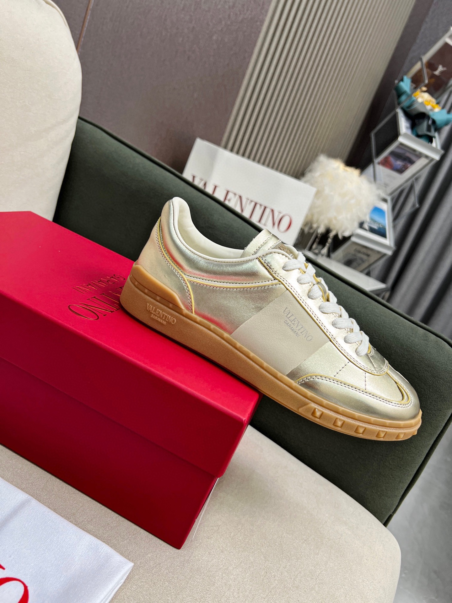wsxc1776395097335_0 Valentino Fashion Shoes - Image 1