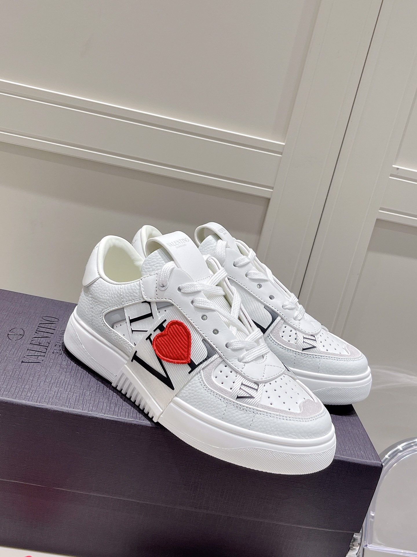 wsxc1776395700187_1 Valentino Fashion Shoes - Image 1