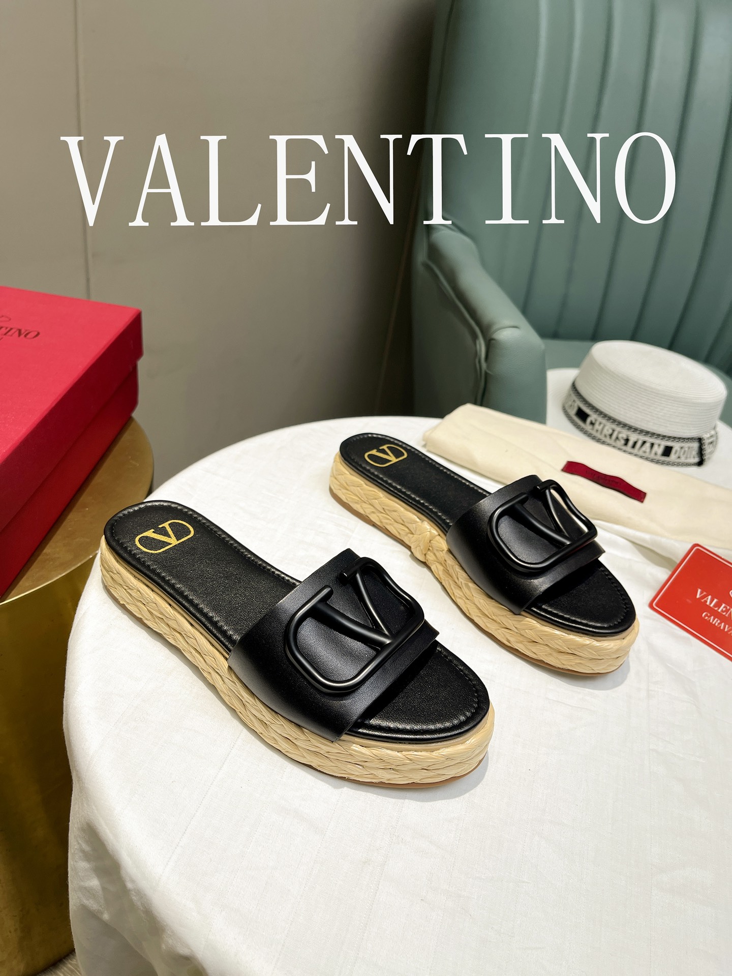 wsxc1776397811399_1 Valentino Fashion Slippers - Image 1