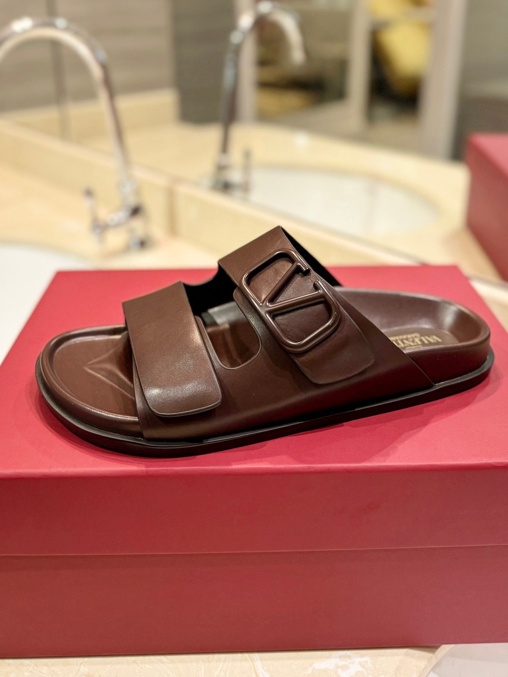 wsxc1776467244108_0 Valentino Fashion Slippers - Image 1