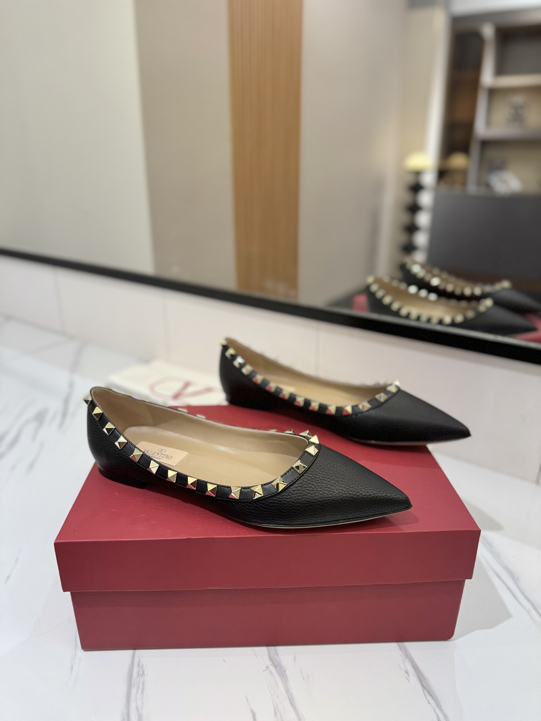 wsxc1776469710488_0 Valentino Fashion Shoes - Image 1