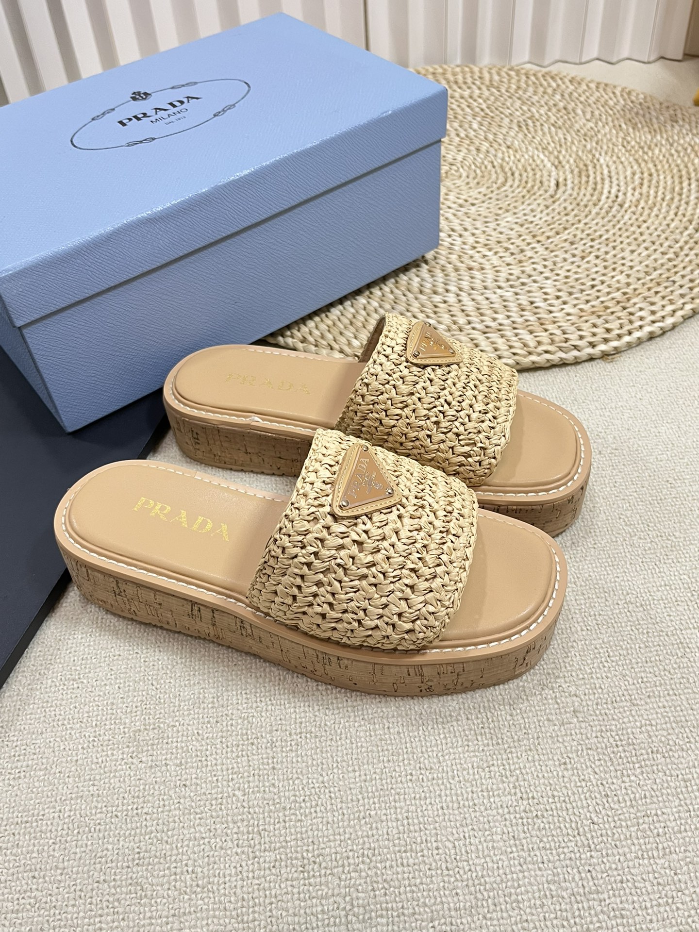 wsxc1776900722357_0 Prada Fashion Slippers - Image 1