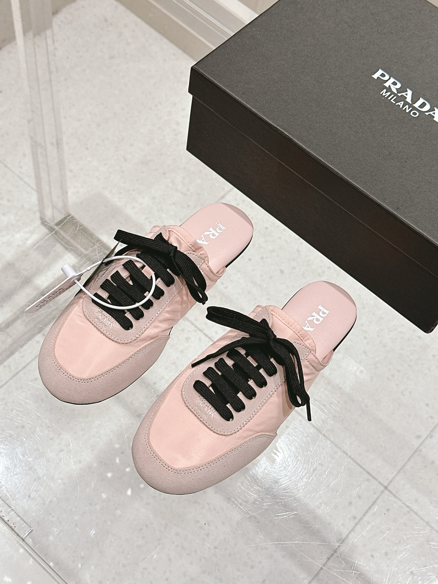 wsxc1776974237128_0 Prada Fashion Slippers - Image 1