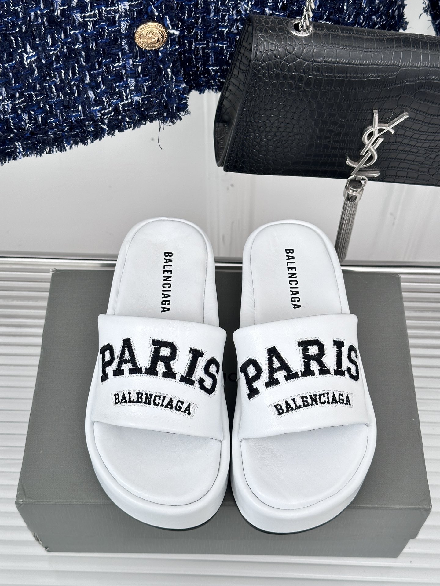 wsxc1776994150987_4 Balenciaga Fashion Slippers - Image 1