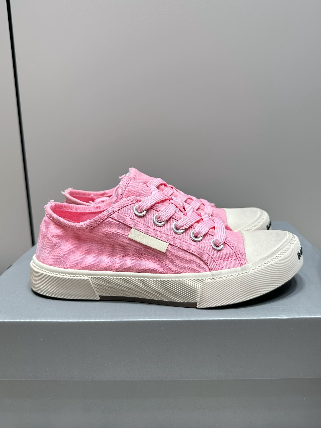 wsxc1776994468571_0 Balenciaga Fashion Shoes - Image 1