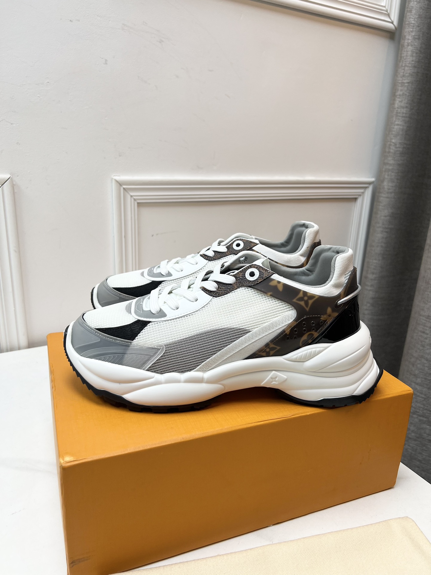 wsxc1777076840881_0 Louis Vuitton Fashion Shoes - Image 1