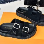 Louis Vuitton Fashion Slippers