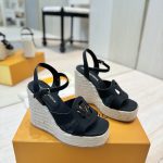 Louis Vuitton Fashion Sandals