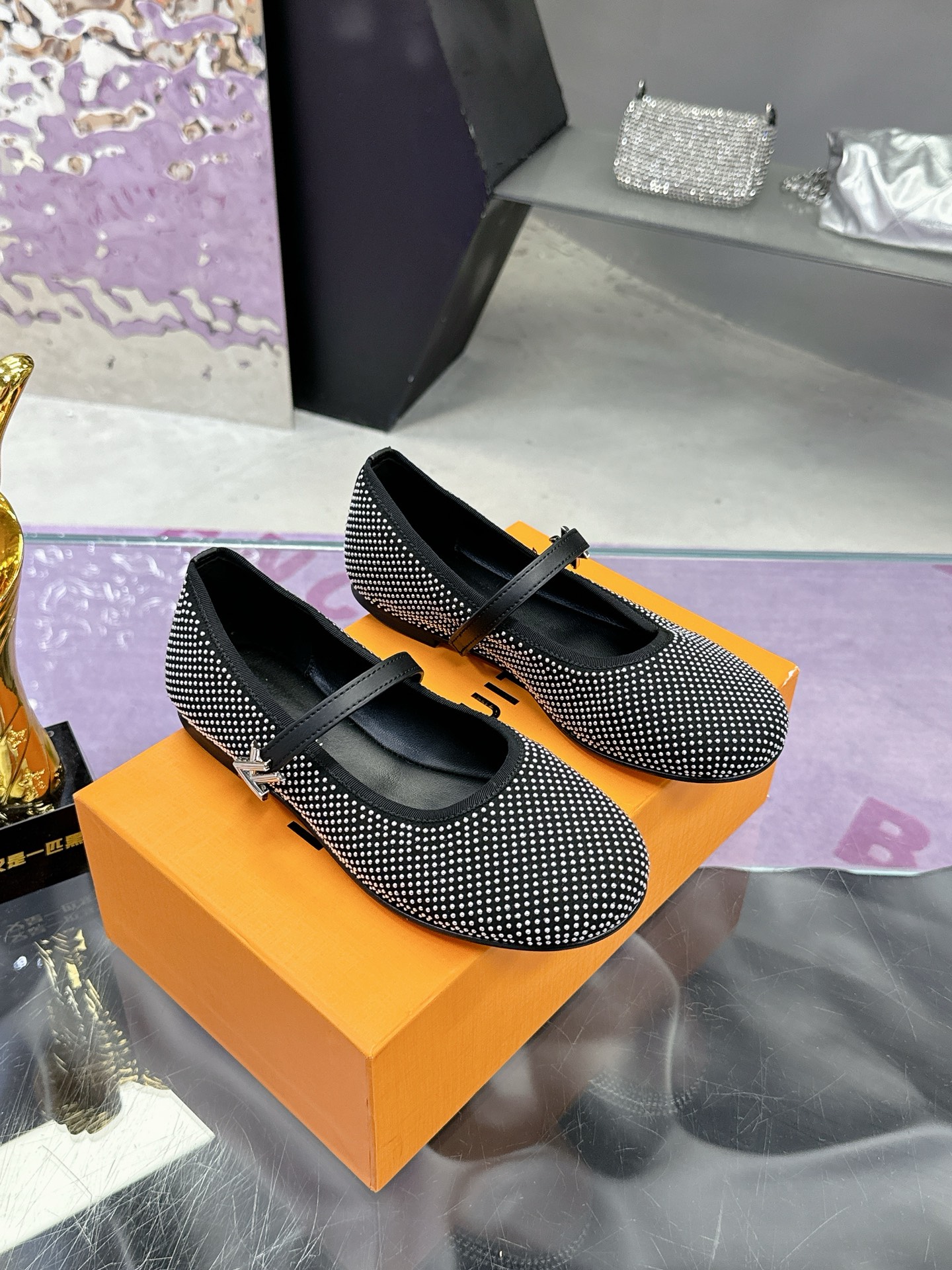 wsxc1777260324812_0 Louis Vuitton Fashion Shoes - Image 1