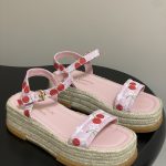 Louis Vuitton Fashion Sandals