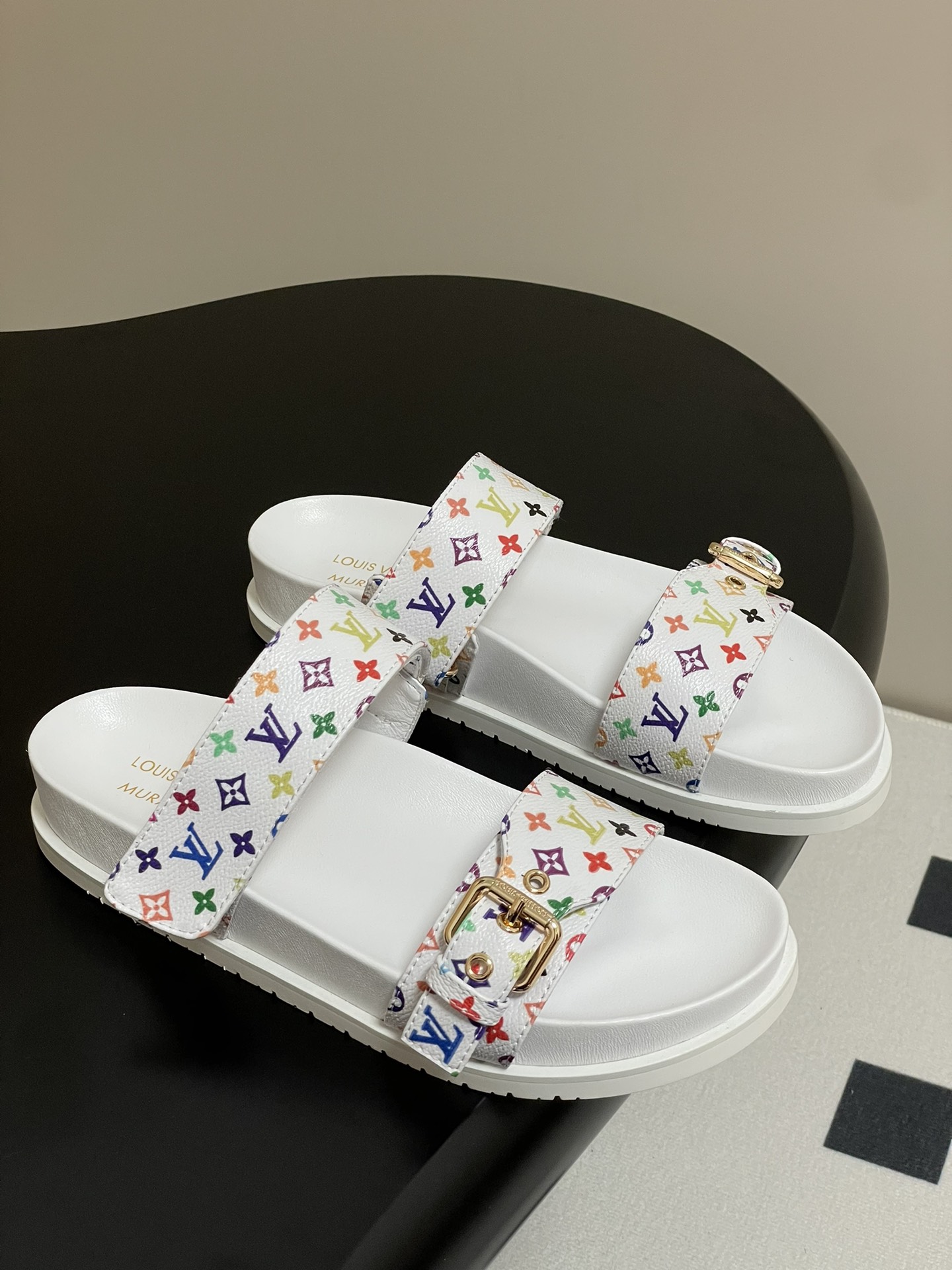 wsxc1777314460152_0 Louis Vuitton Fashion Slippers - Image 1