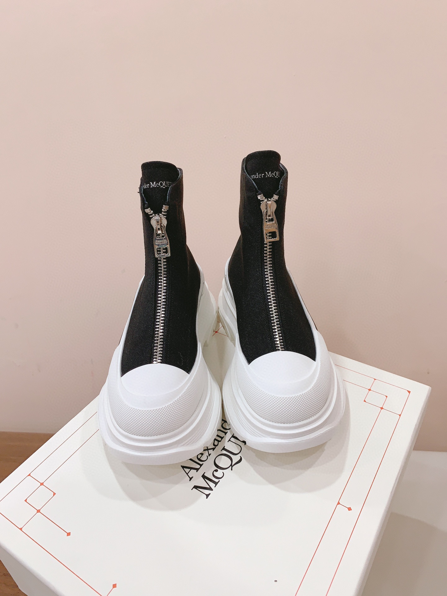 wsxc1777592448524_0 McQueen Fashion Boots - Image 1