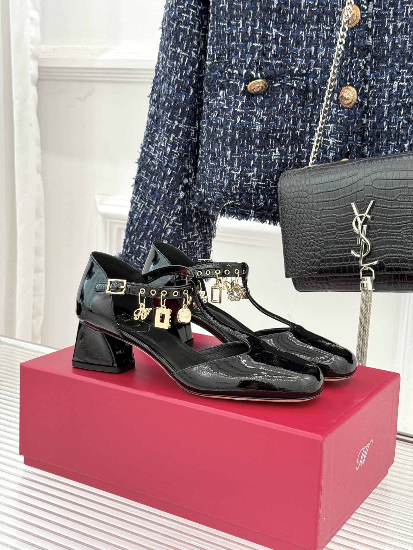 wsxc1778556781402_0 Roger Viver Fashion High Heels - Image 1