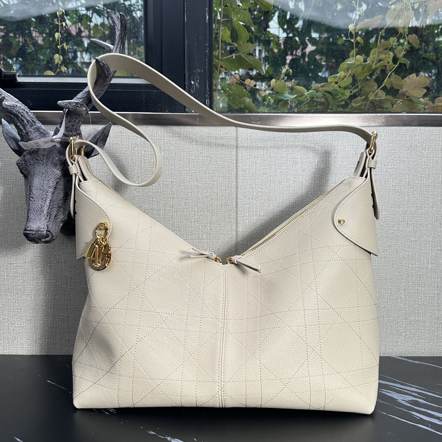 wsxc1779120435966_0 Dior Fashion Bag - Image 1