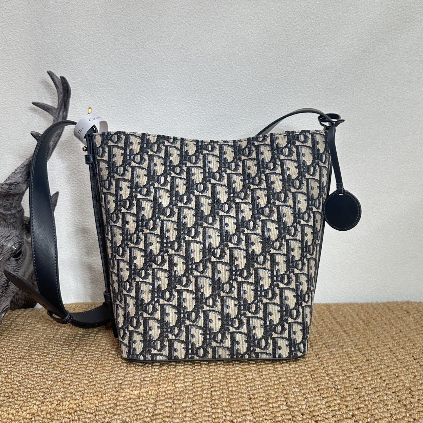 wsxc1779121119660_0 Dior Fashion Bag - Image 1