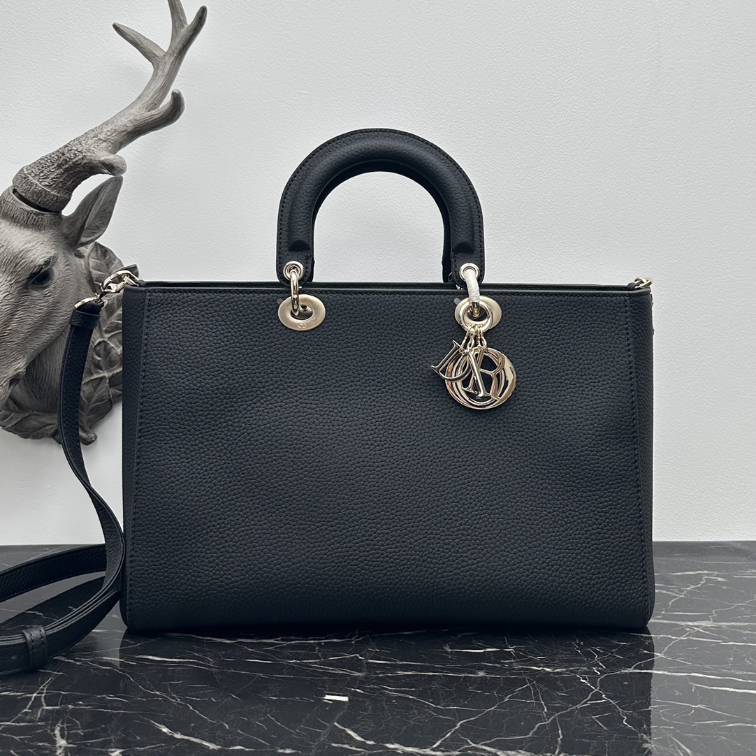 wsxc1779221178583_0 Dior Fashion Bag - Image 1