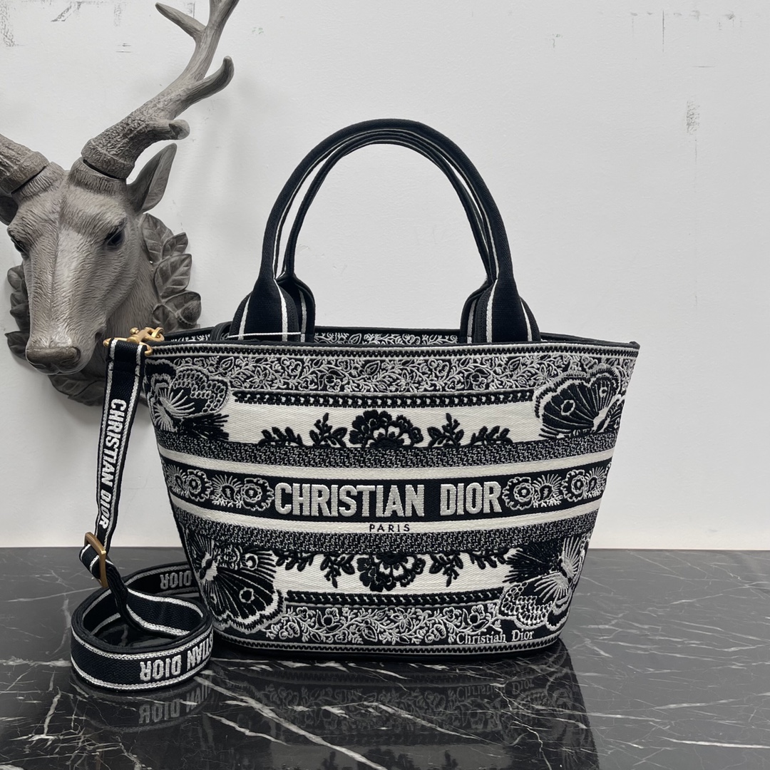 wsxc1779281595591_0 Dior Fashion Bag - Image 1